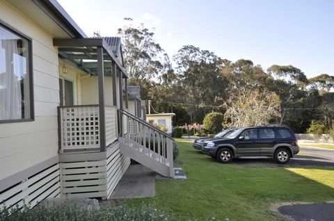 Ballymena Holiday Units - Schoolies Week Accommodation 3