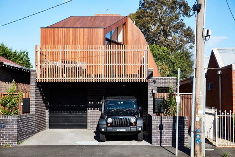 Richmond Â· 3 Level Architecturally Designed Richmond House - Schoolies Week Accommodation 15