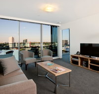 City Tempo - MP Deluxe - Schoolies Week Accommodation