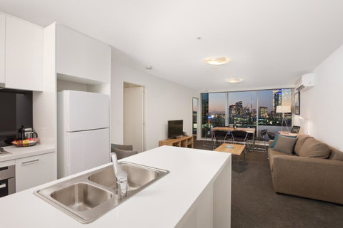 City Tempo - MP Deluxe - Schoolies Week Accommodation 10