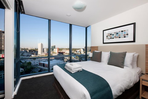 City Tempo - MP Deluxe - Schoolies Week Accommodation 19