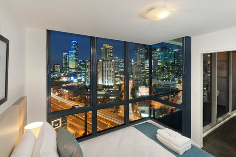 City Tempo - MP Deluxe - Schoolies Week Accommodation 1