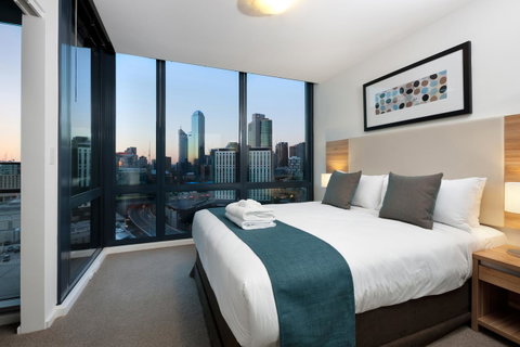 City Tempo - MP Deluxe - Schoolies Week Accommodation 14