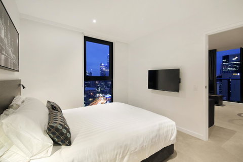 Experience Bella Hotel Apartments - Schoolies Week Accommodation 23