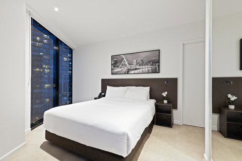 Experience Bella Hotel Apartments - Schoolies Week Accommodation 7