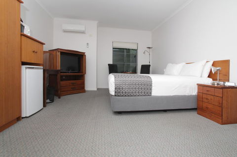 Quality Inn & Suites The Menzies - Schoolies Week Accommodation 4