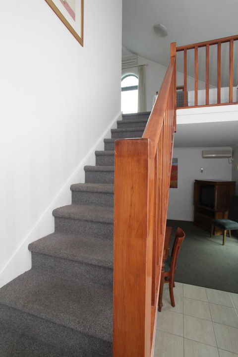 Quality Inn & Suites The Menzies - Schoolies Week Accommodation 21