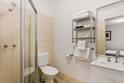 Quality Inn & Suites The Menzies - Schoolies Week Accommodation 1
