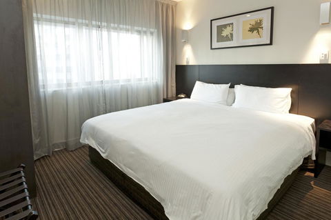 Causeway 353 Hotel - Schoolies Week Accommodation 31