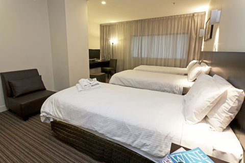 Causeway 353 Hotel - Schoolies Week Accommodation 20