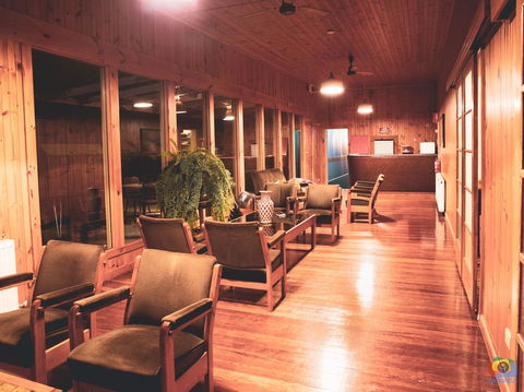 Amara Springs Guest House - Schoolies Week Accommodation 19