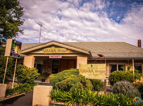 Amara Springs Guest House - Schoolies Week Accommodation 17