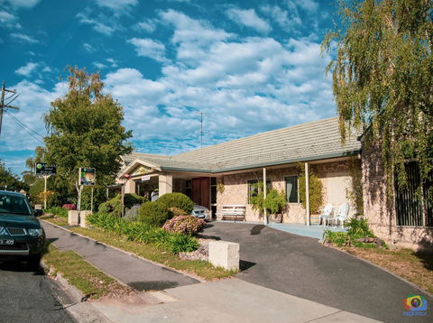 Amara Springs Guest House - Schoolies Week Accommodation 18