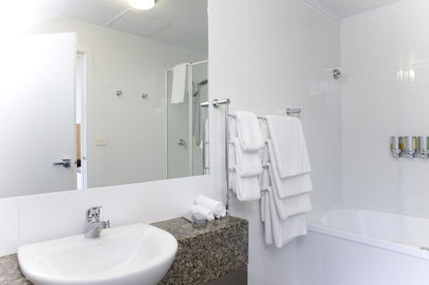 Alto Hotel On Bourke - Schoolies Week Accommodation 34