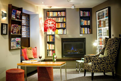 Alto Hotel On Bourke - Schoolies Week Accommodation 2
