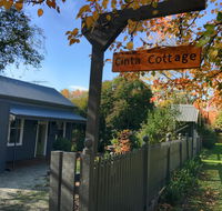 Cinta Cottage - Schoolies Week Accommodation