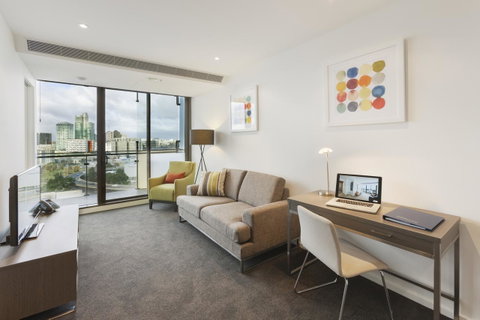 28 Nights Apartments - Schoolies Week Accommodation 3
