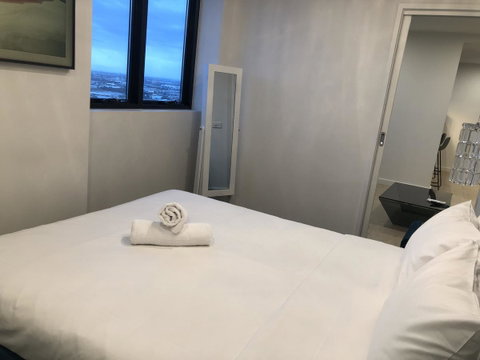 Crown Boutique S Collection - Schoolies Week Accommodation 2