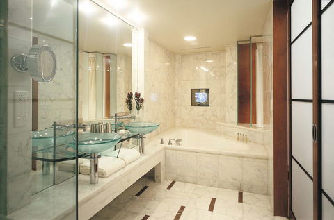 Park Hyatt Melbourne - Schoolies Week Accommodation 16