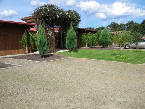 De\'Vine Escape - Schoolies Week Accommodation 18