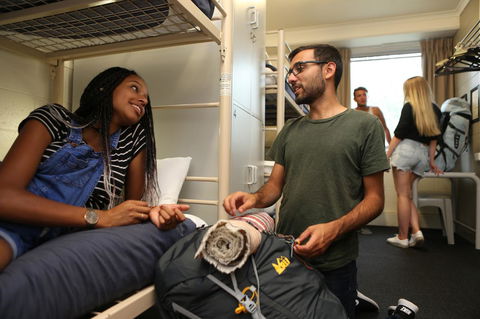 Melbourne Metro YHA - Schoolies Week Accommodation 21