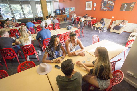 Melbourne Metro YHA - Schoolies Week Accommodation 9