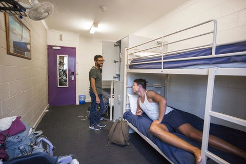 Melbourne Metro YHA - Schoolies Week Accommodation 13