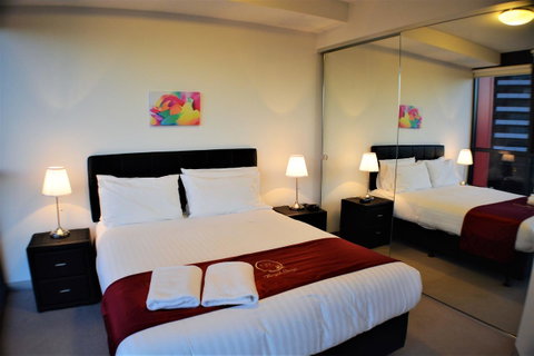 Royal Stays Apartments Melbourne- Southbank - Schoolies Week Accommodation 12
