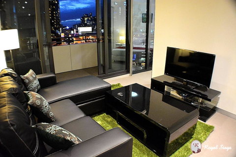 Royal Stays Apartments Melbourne- Southbank - Schoolies Week Accommodation 1