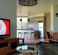 Number 9 Leisure Stay - Schoolies Week Accommodation