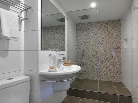 Hotel Grand Chancellor Melbourne - Schoolies Week Accommodation 6