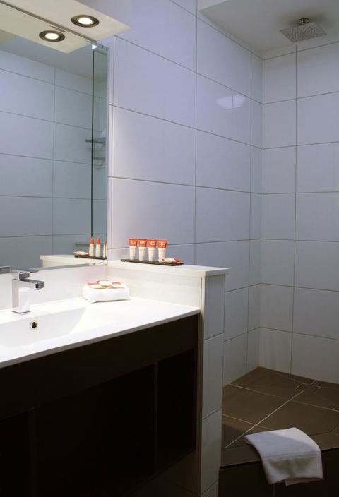 Hotel Grand Chancellor Melbourne - Schoolies Week Accommodation 10