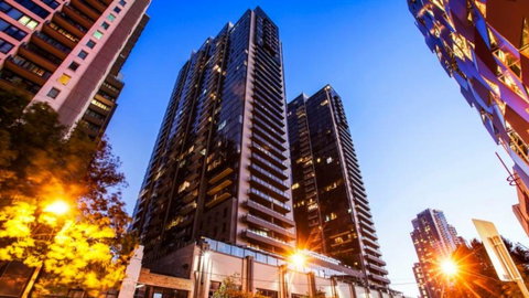 225 Melbourne Tower - Schoolies Week Accommodation 0