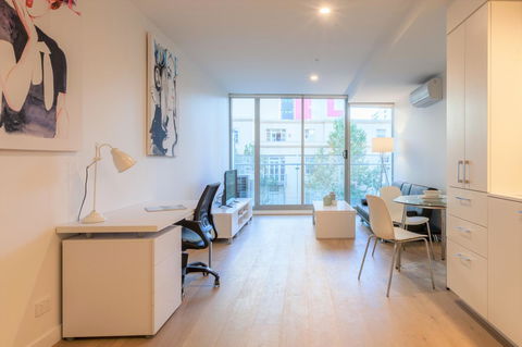 Apartment 101 - Schoolies Week Accommodation 9