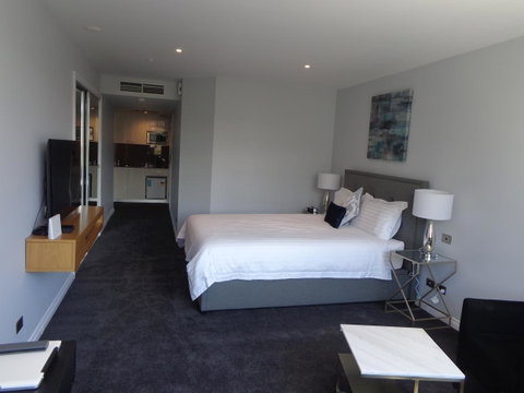PrivateStudio In Quay West Building - Schoolies Week Accommodation 5