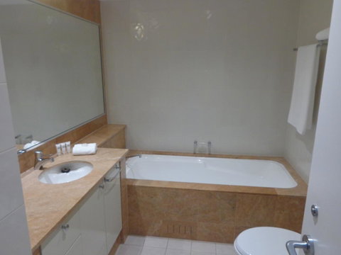 PrivateStudio In Quay West Building - Schoolies Week Accommodation 7