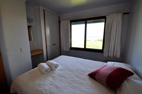 14 Steps - Schoolies Week Accommodation 7