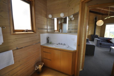 14 Steps - Schoolies Week Accommodation 9
