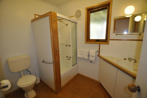 14 Steps - Schoolies Week Accommodation 8