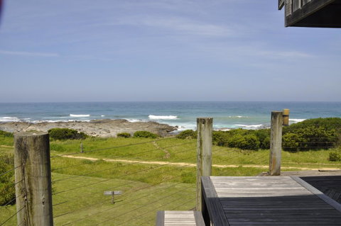 14 Steps - Schoolies Week Accommodation 0