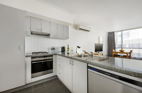 Quest Southbank - Schoolies Week Accommodation 16