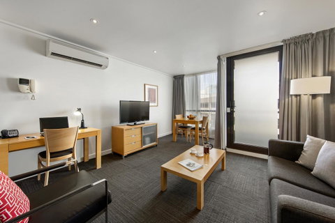 Quest Southbank - Schoolies Week Accommodation 10