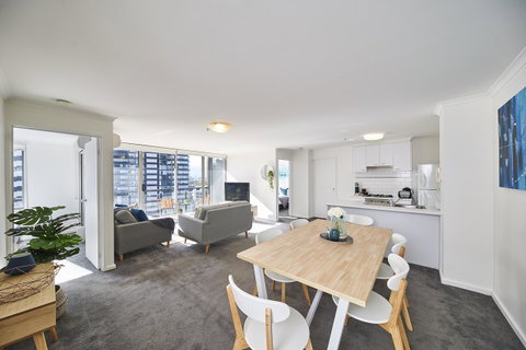 Casa Southbank - Schoolies Week Accommodation 11