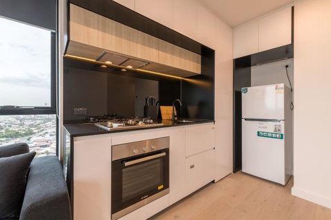 International 2 Bed 2 Bath Apartment - Schoolies Week Accommodation 4