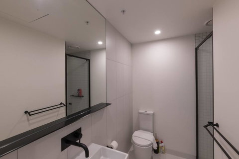International 2 Bed 2 Bath Apartment - Schoolies Week Accommodation 10