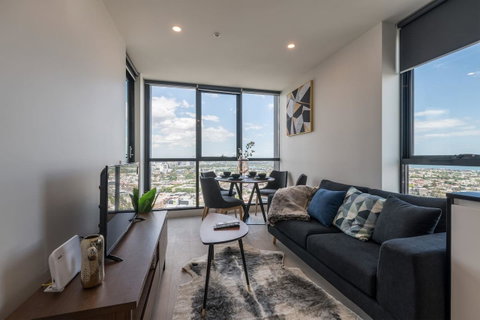 International 2 Bed 2 Bath Apartment - Schoolies Week Accommodation 0