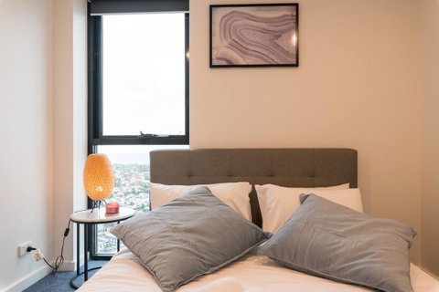International 2 Bed 2 Bath Apartment - Schoolies Week Accommodation 8