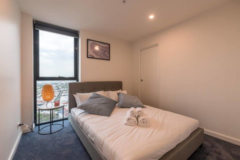 International 2 Bed 2 Bath Apartment - Schoolies Week Accommodation 7