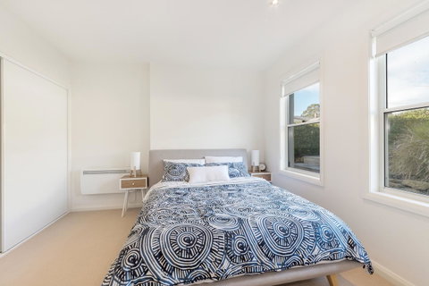 Beach Belle - Schoolies Week Accommodation 11