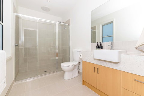 Beach Belle - Schoolies Week Accommodation 2